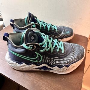 Nike Men’s G.T Run Sneakers